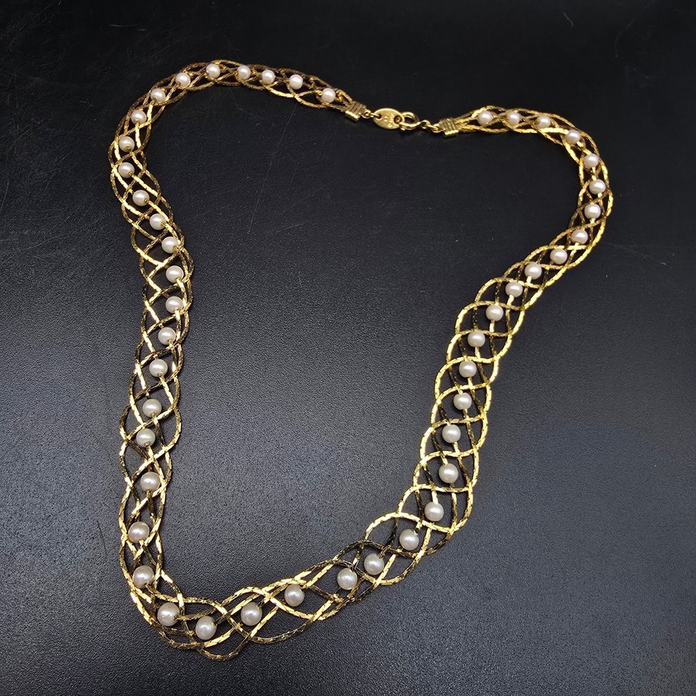 Avon Gold Tone Braided Chain Necklace Faux Pearl Vintage Costume Jewelry